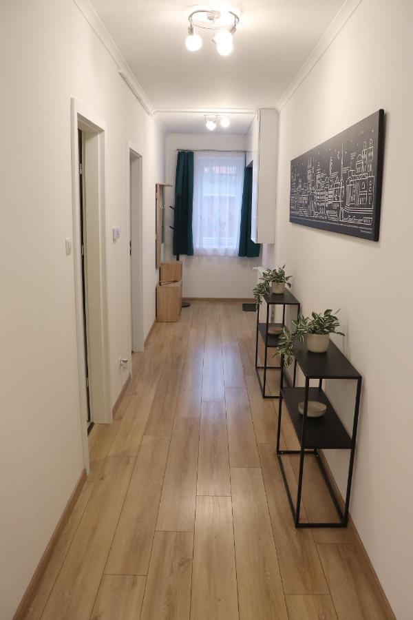 Piroska Bartok Teri Apartman 01 Eger Exterior foto