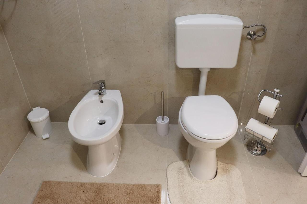 Piroska Bartok Teri Apartman 01 Eger Exterior foto
